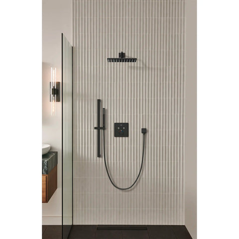 euphoria-cube-stick-hand-shower-1-spray-1-75-gpm-6-6-l-min-matte-black-177117_rainshower_environmentcloseup_265702430_278922430_268672430_0001_sept2023_cdnwebp-webp